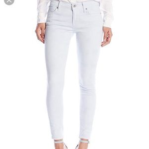 NEW! Lucky Brand jeans